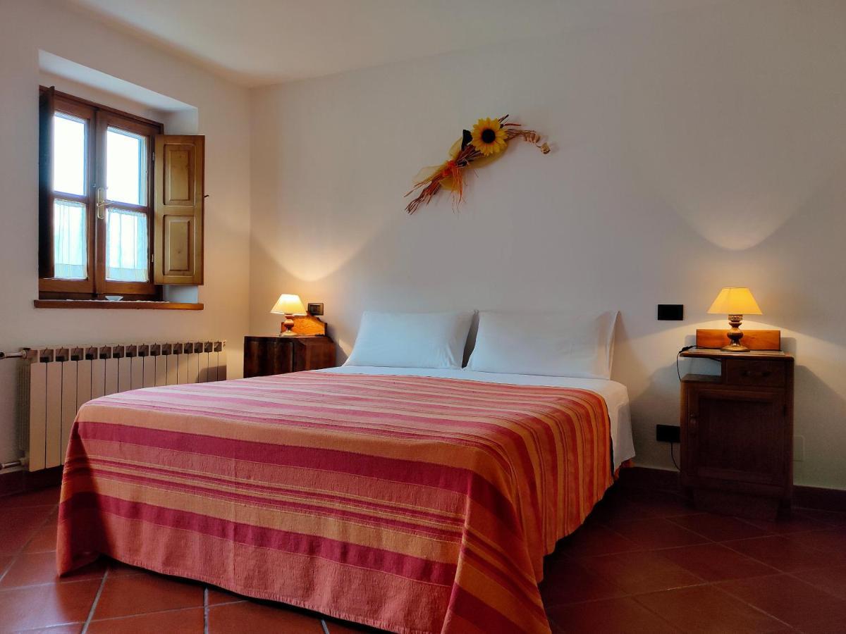 Il Girasole Bed & Breakfast Fosdinovo Ngoại thất bức ảnh