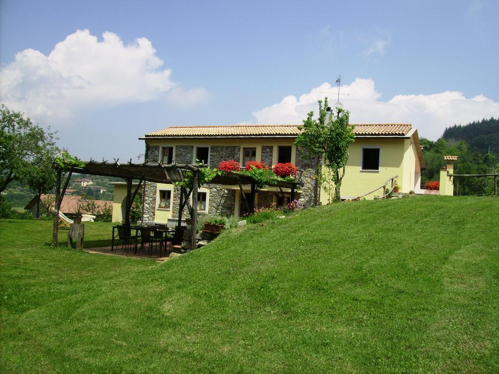 Il Girasole Bed & Breakfast Fosdinovo Ngoại thất bức ảnh